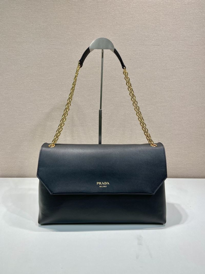 Pra*a hobo bags